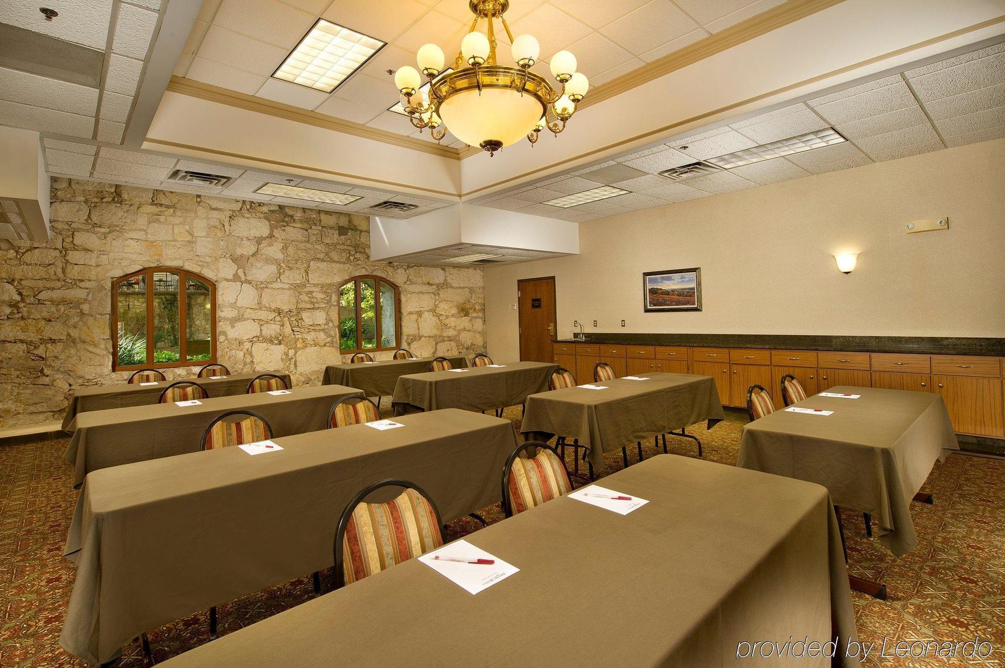 Drury Inn & Suites San Antonio Riverwalk Экстерьер фото